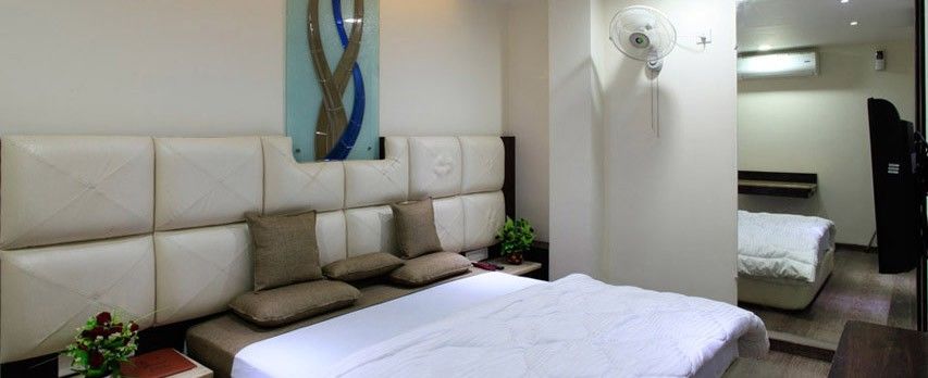 Hotel Meera Chittorgarh Bagian luar foto