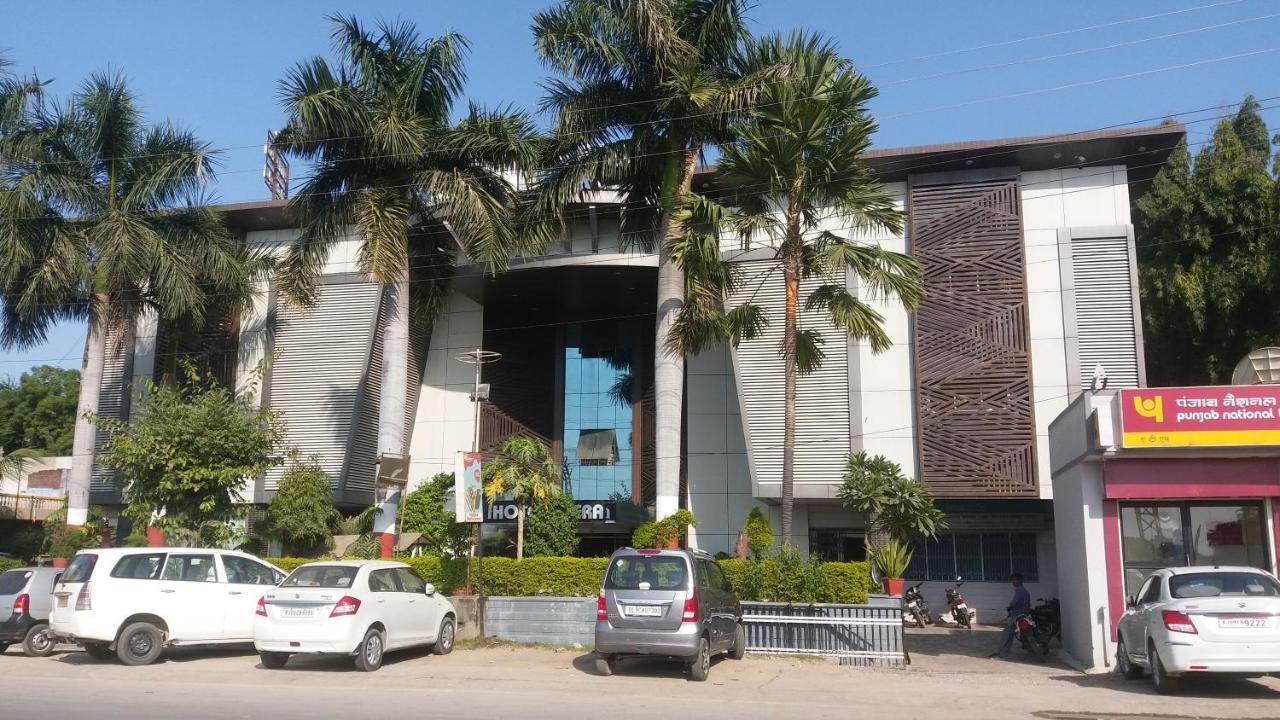 Hotel Meera Chittorgarh Bagian luar foto